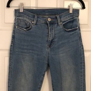 BDG “Twig High Rise” Skinny Jean